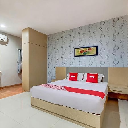Oyo Flagship 3726 Tembok Batu Residence Tugu Exteriör bild