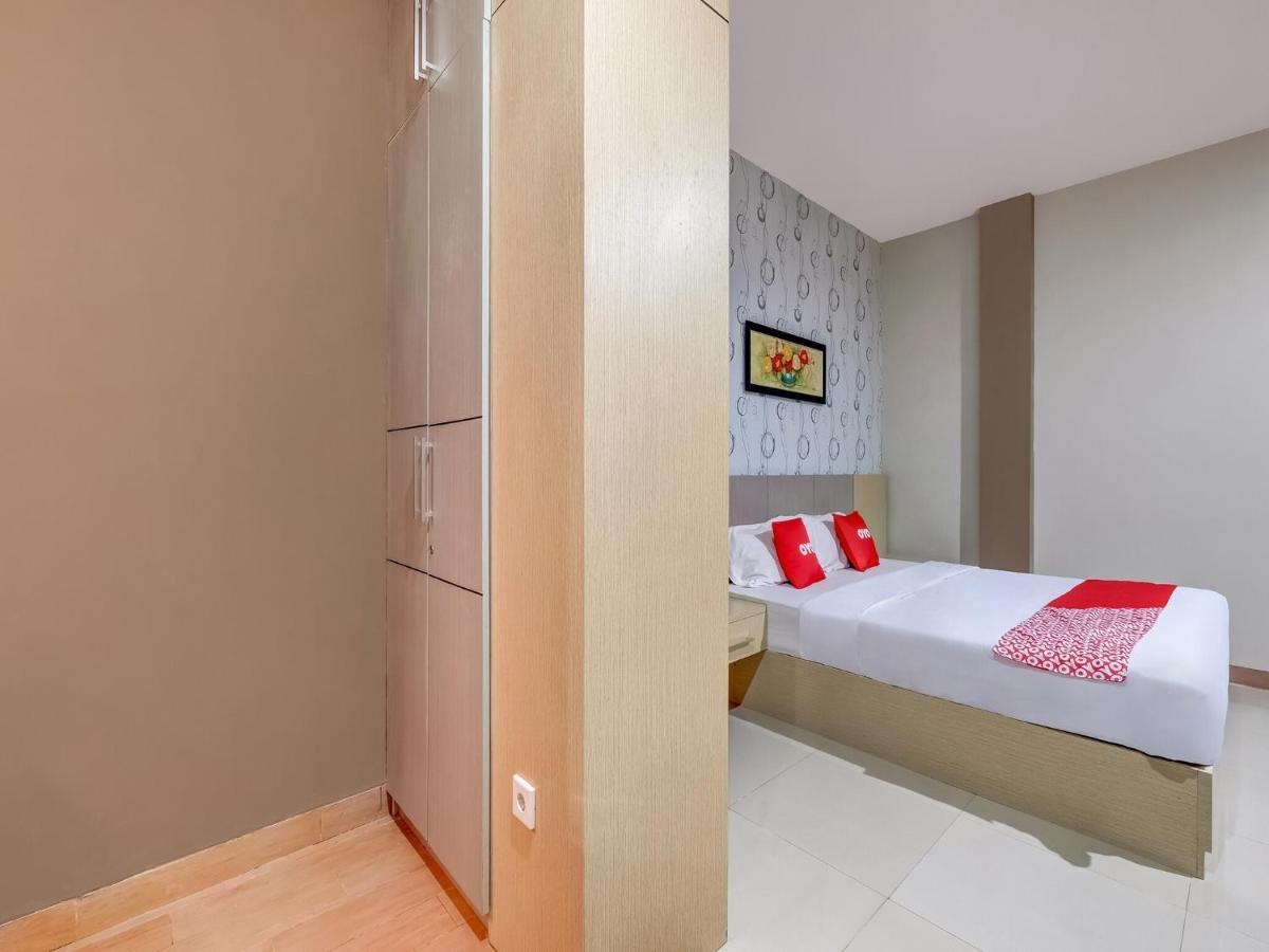 Oyo Flagship 3726 Tembok Batu Residence Tugu Exteriör bild