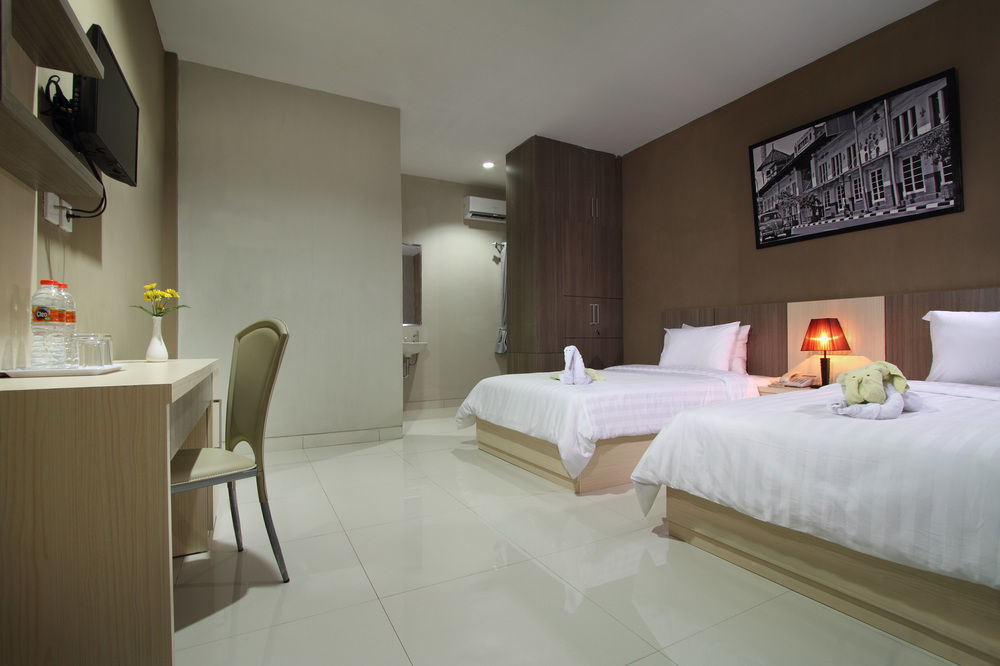 Oyo Flagship 3726 Tembok Batu Residence Tugu Exteriör bild